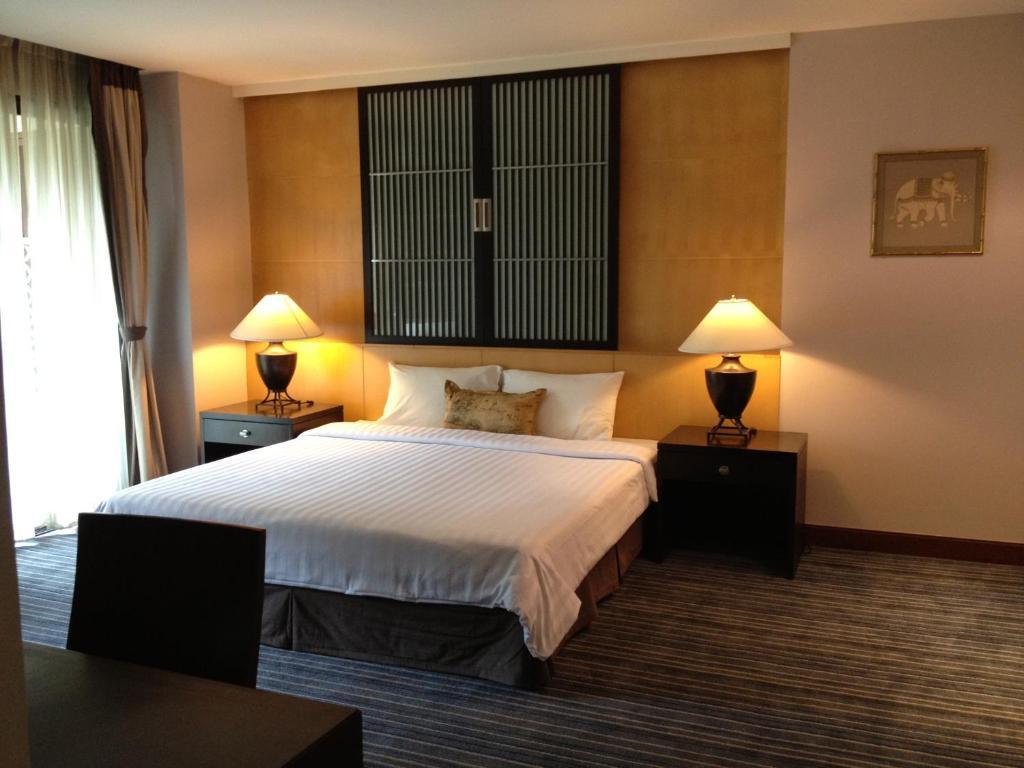 Gardengrove Suites Bangkok Phòng bức ảnh