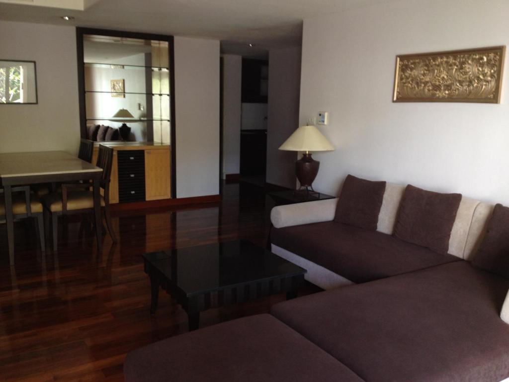 Gardengrove Suites Bangkok Phòng bức ảnh