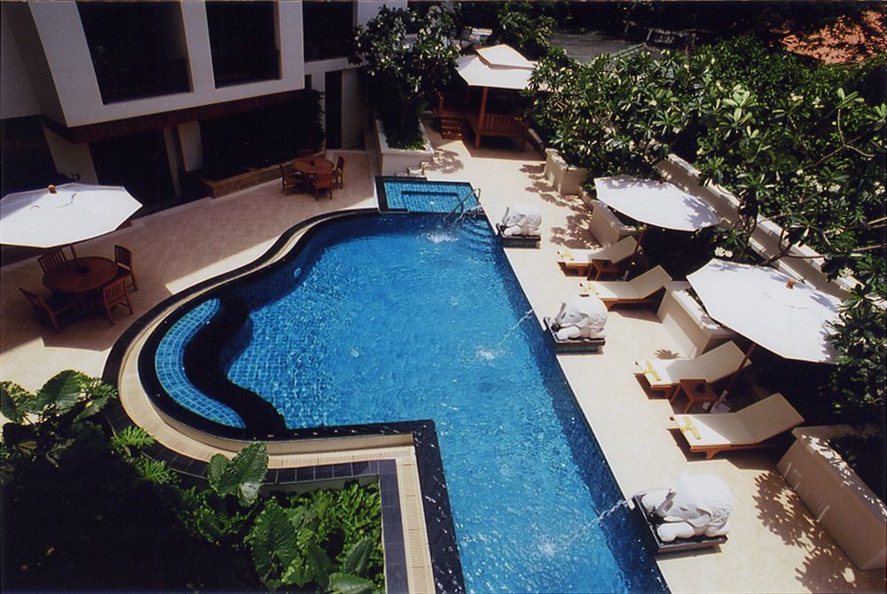 Gardengrove Suites Bangkok Ngoại thất bức ảnh